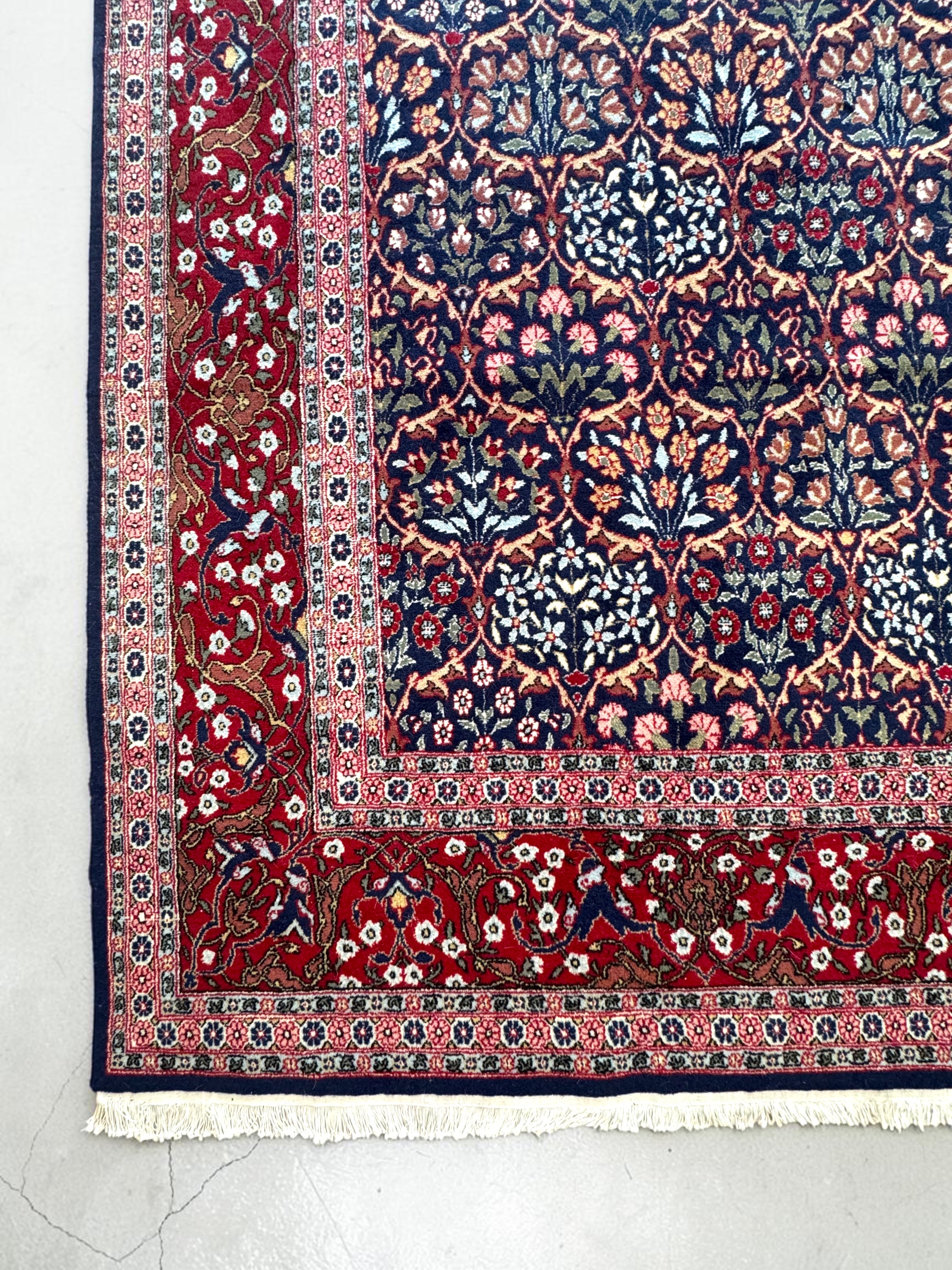 Hereke Regal Floral